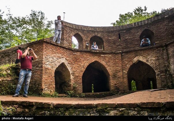 Irans Beauties in Photos: Enchanting Rudkhan Castle13