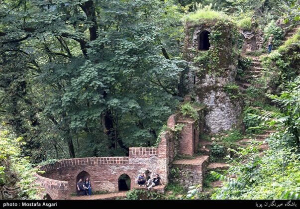 Irans Beauties in Photos: Enchanting Rudkhan Castle9