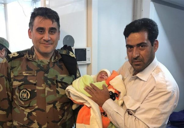 Two Babies Born in Makeshift Hospital amid Iran Earthquake3