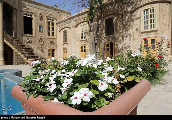 Darougheh House in Mashhad