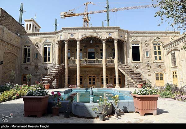 Darougheh House in Mashhad