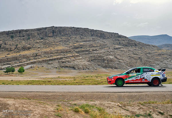 Middle East Rally55)