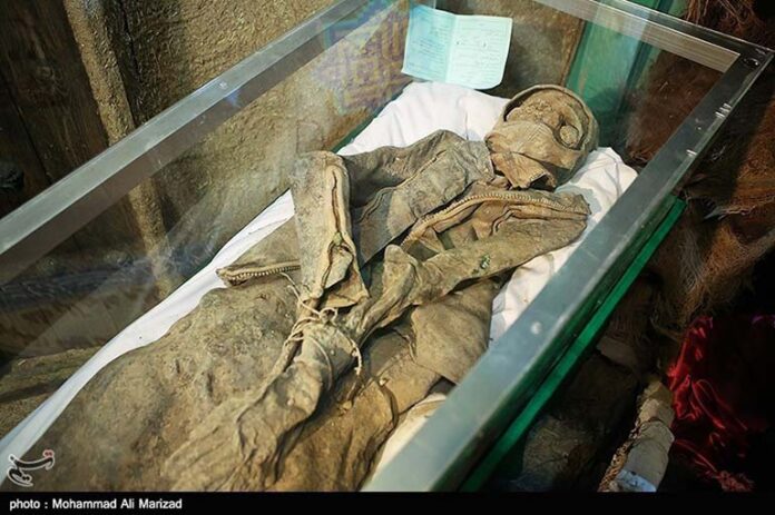 Iranian divers killed