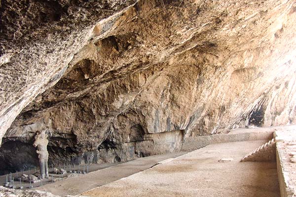 Shapur Cave87