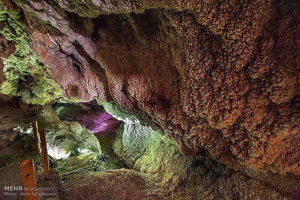 Chal-Nakhjir Cave16