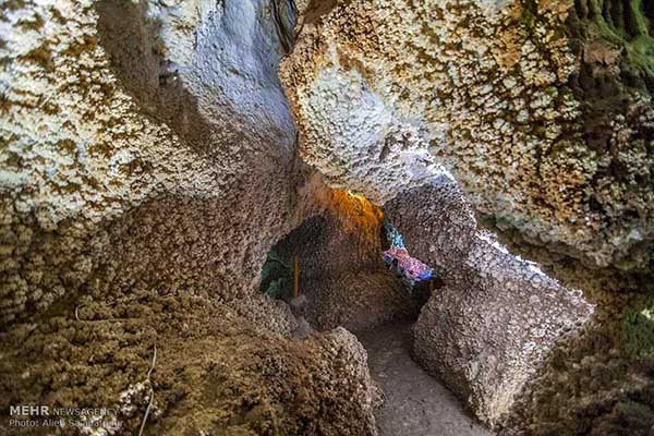 Chal-Nakhjir Cave5
