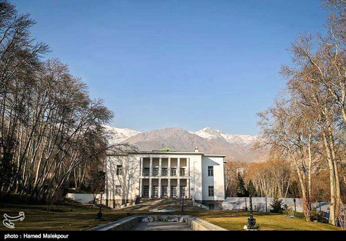 Mellat Palace Museum00