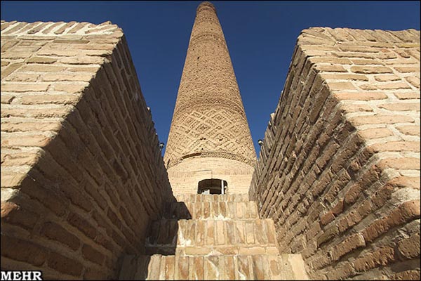 Old minaret781223