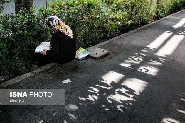 Iran’s National University Entrance Exam: Families Waiting for Their Children