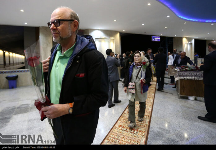 Foreign Tourists- Isfahan