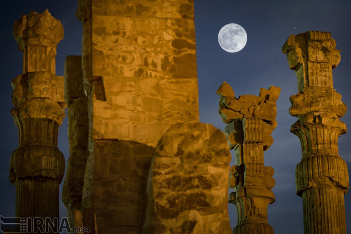 supermoon-shiraz