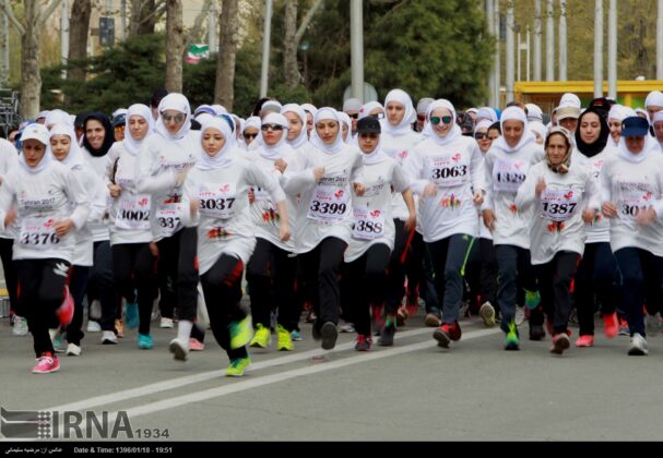 Tehran Hosts First Int’l Marathon (3)