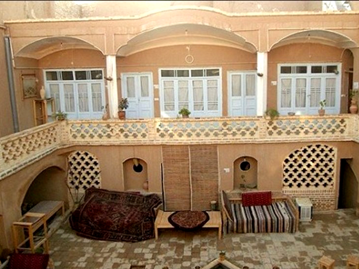 Foreign Tourists Prefer Rural Houses to 5-Star Hotels in Iran’s Kerman