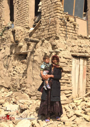 3 Killed, 220 Wounded after Earthquake Hit NE Iran