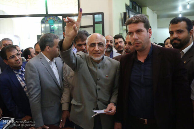 Top Iranian Officials, Clerics Cast Ballots in Iran Elections