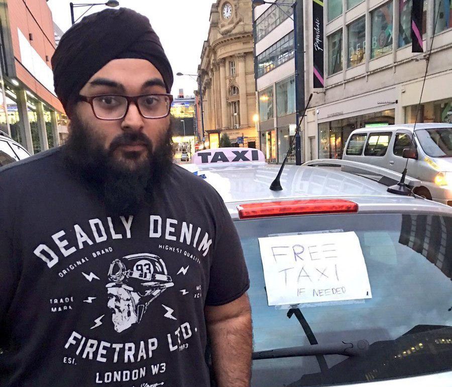 Muslim Taxi Drivers Help Victims after Manchester Bombing