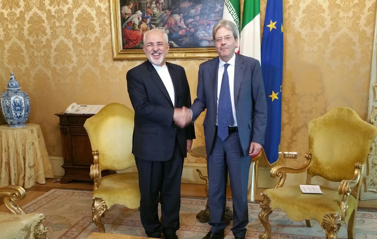 Iran FM Holds Talks with Top Italian Officials in Rome