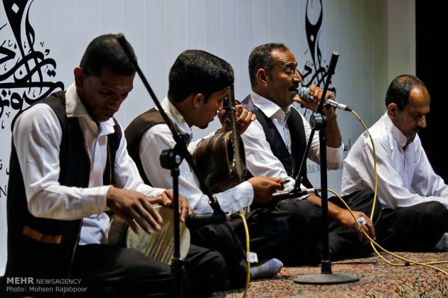 مهرجان الموسيقى الشعبية في كرمان الايرانية