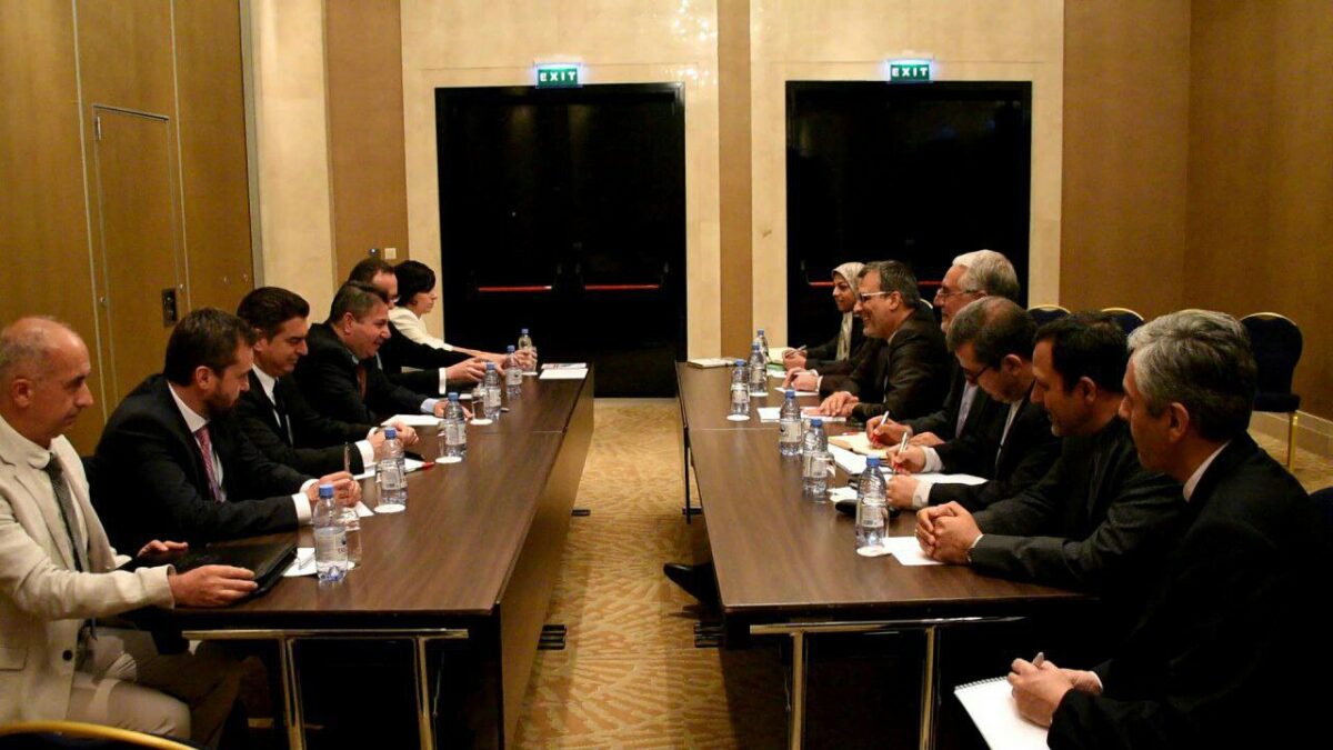 Iranian Official Meets Russian, Turkish Diplomats in Astana