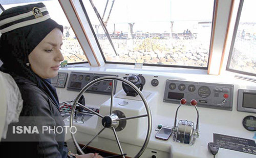 Iranian Woman Elected as Best Sailor of Year