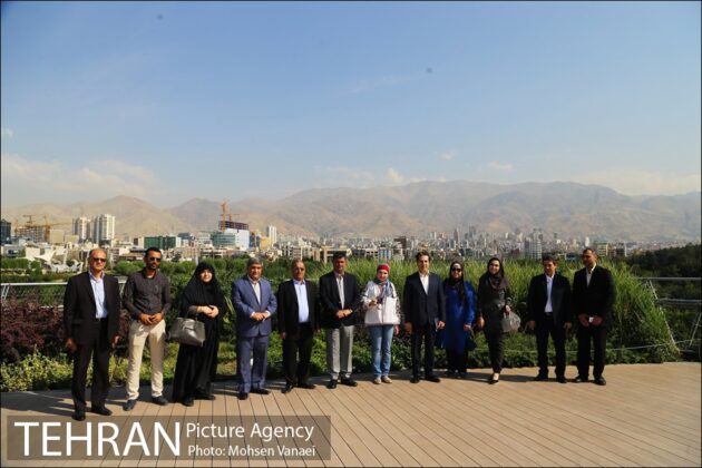 Baghdad Mayor Tours Tehran Tourist Attractions (+Photos)