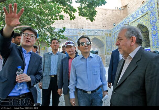 South Korean Speaker Visits Historic Sites of Isfahan