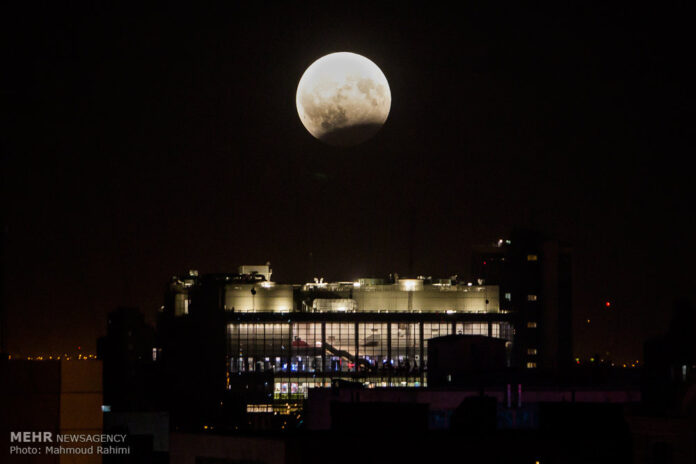 Partial Lunar Eclipse Observed across Iran (6)