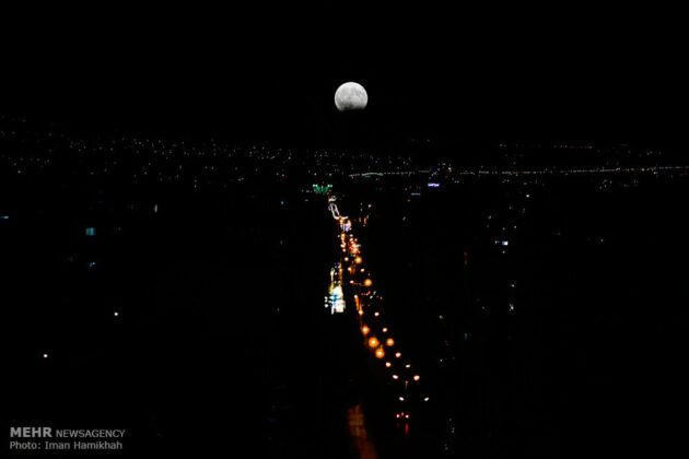 Partial Lunar Eclipse Observed across Iran (+Photos)