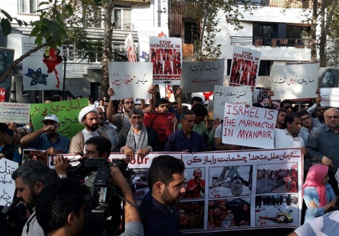 Iranian Students Hold Protest Rally to Condemn Myanmar Genocide