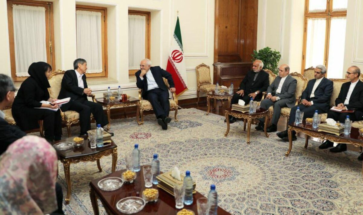 Iranian FM, Japanese PM’s Envoy Discuss N. Korea Crisis