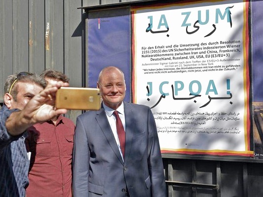 German Ambassador to Tehran Poses with “Yes to JCPOA” Poster