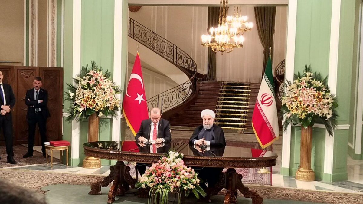Iran, Turkey Sign 4 MoUs