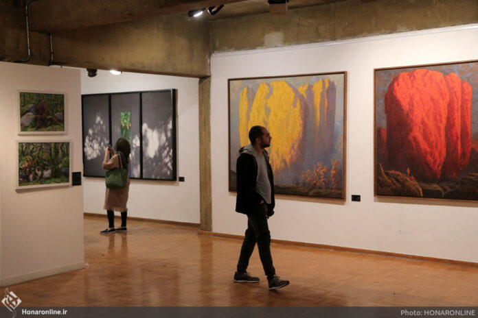 Tehran Hosting Exhibition Showcasing Seven Decades of Iranian Paintings (8)