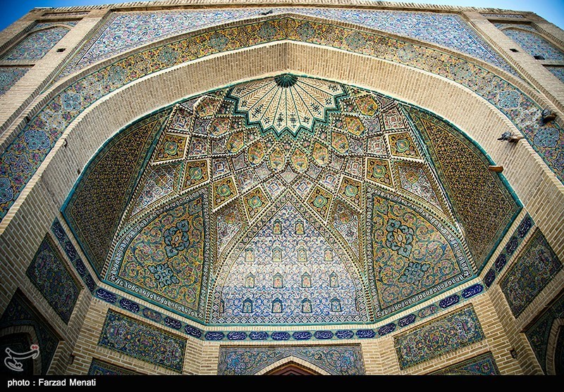 Persian Architecture in Photos: Emad-ed-Dowleh Mosque