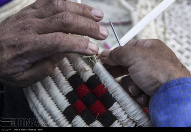 Iranian Craftsmen Turn Palm Leaves into Superb Artworks