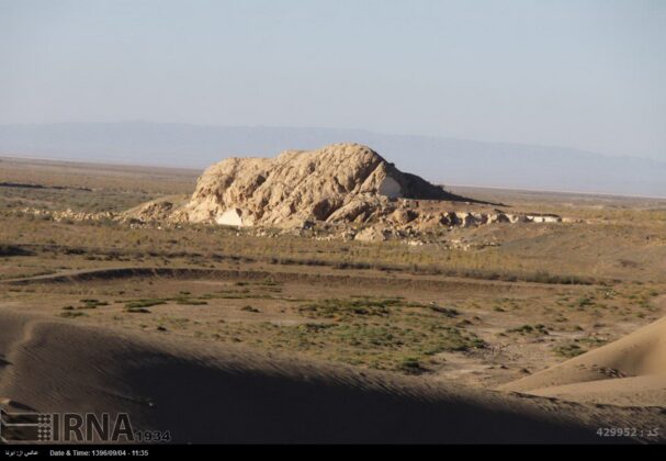 Iran’s Beauties in Photos: Reza-Abad Desert