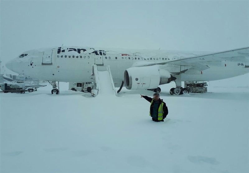 Flights at Tehran's Airports Resume after Heavy Snowfall