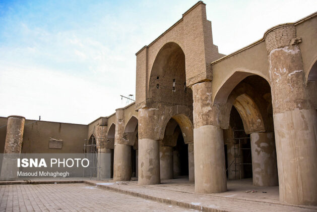 Persian Architecture in Photos: Tarikhaneh Mosque