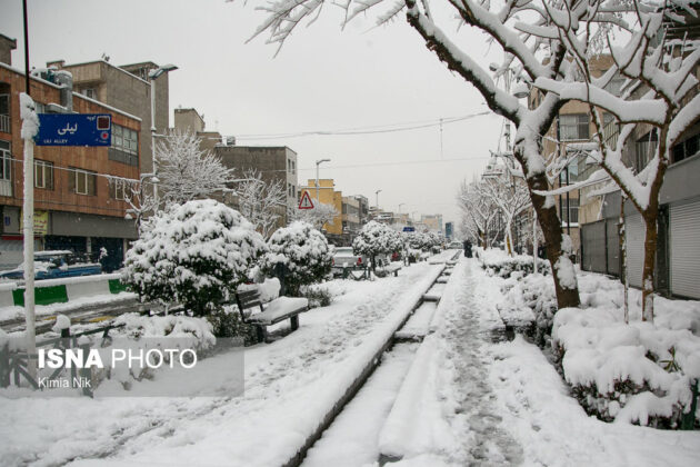 Photos of Tehran Blanketed in Heavy Snow