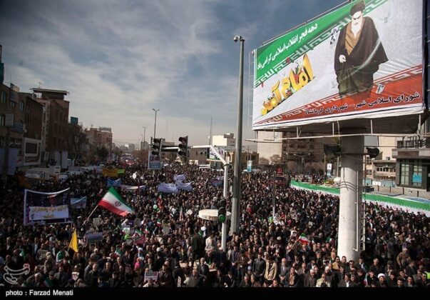 Millions of Iranians Mark 39th Anniversary of 1979 Revolution (+Video)