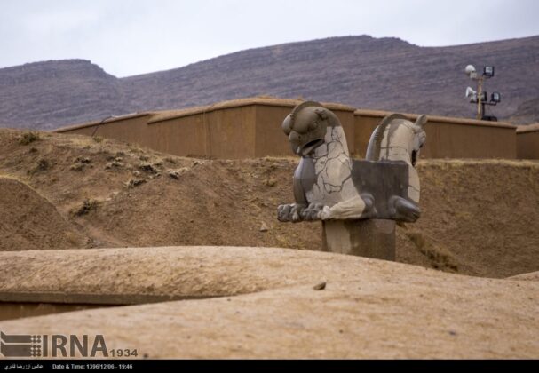 Iran’s Beauties in Photos: A Rainy Day in Persepolis