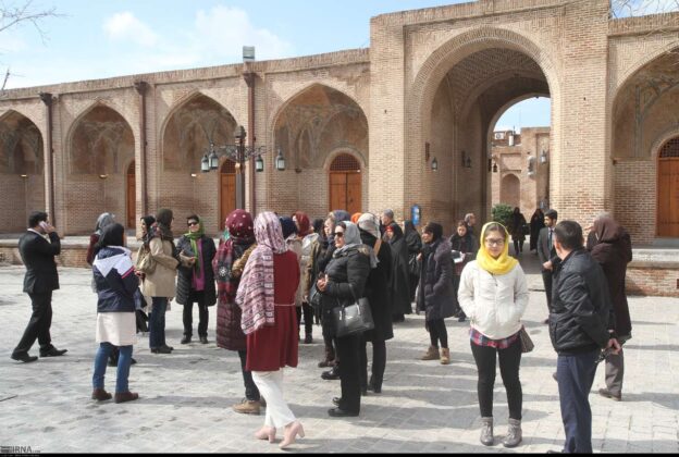 Families of Foreign Diplomats Visit Historic Sites of Iran’s Qazvin