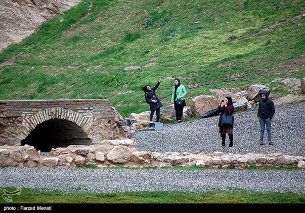 Rain in Iran’s Taq-e Bostan Creates Beautiful Scenes