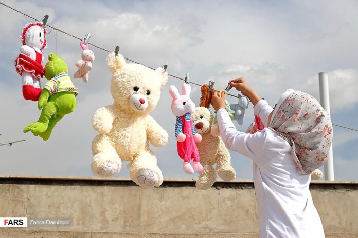 Spring Cleaning before Nowruz in Iran