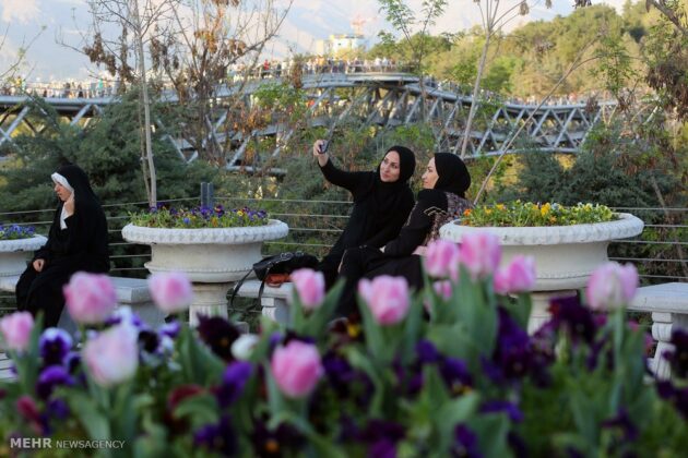 Iranians Go on Outdoor Picnics to Celebrate Nature Day