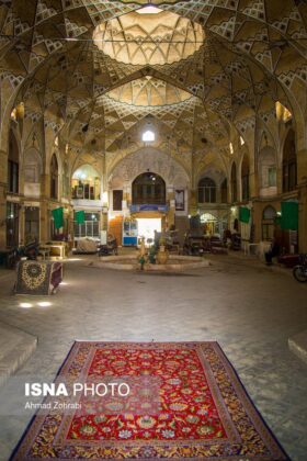 Persian Architecture in Photos: Bazaar of Qom