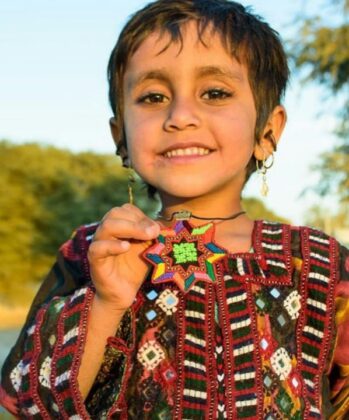 Girls Selling Handicrafts Online to Help Develop Their Remote Village
