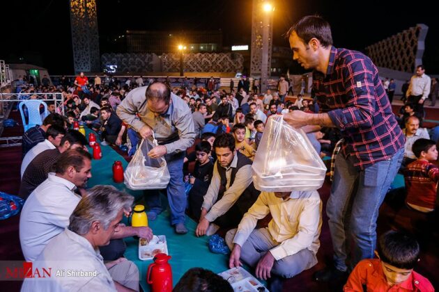 Tehran Hosting Public Iftar Ceremonies in Ramadan