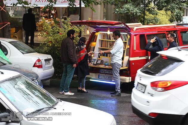 Mobile Café in Tehran Promotes Book Reading Culture