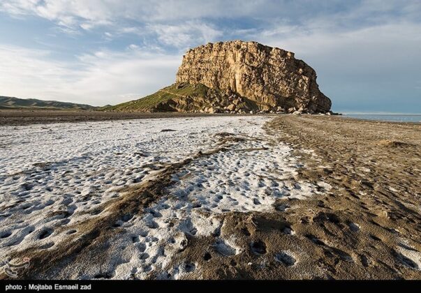 Kazem Dashi; Huge Rocky Structure in Middle of Lake Urmia